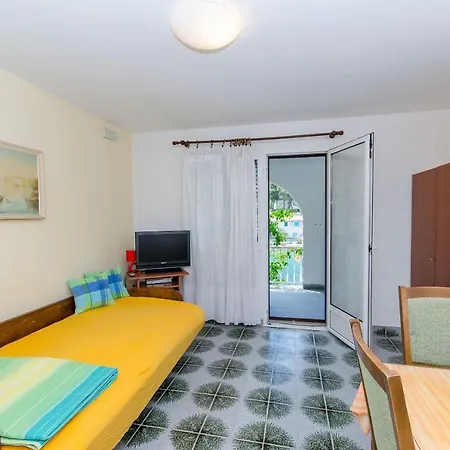 Apartments Seaside Apartment *
