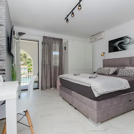 Apartments Seaside Apartment