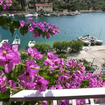 Apartments Seaside Bobovisca
