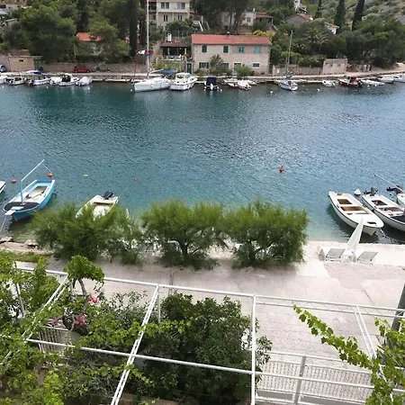 Apartments Seaside Bobovisca